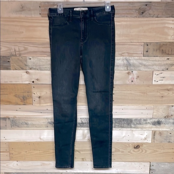 Hollister Denim - Hollister size 7R (28x31) Super Skinny High-rise Charcoal Gray Color Jeans